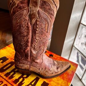 Corral cowgirl boots 8